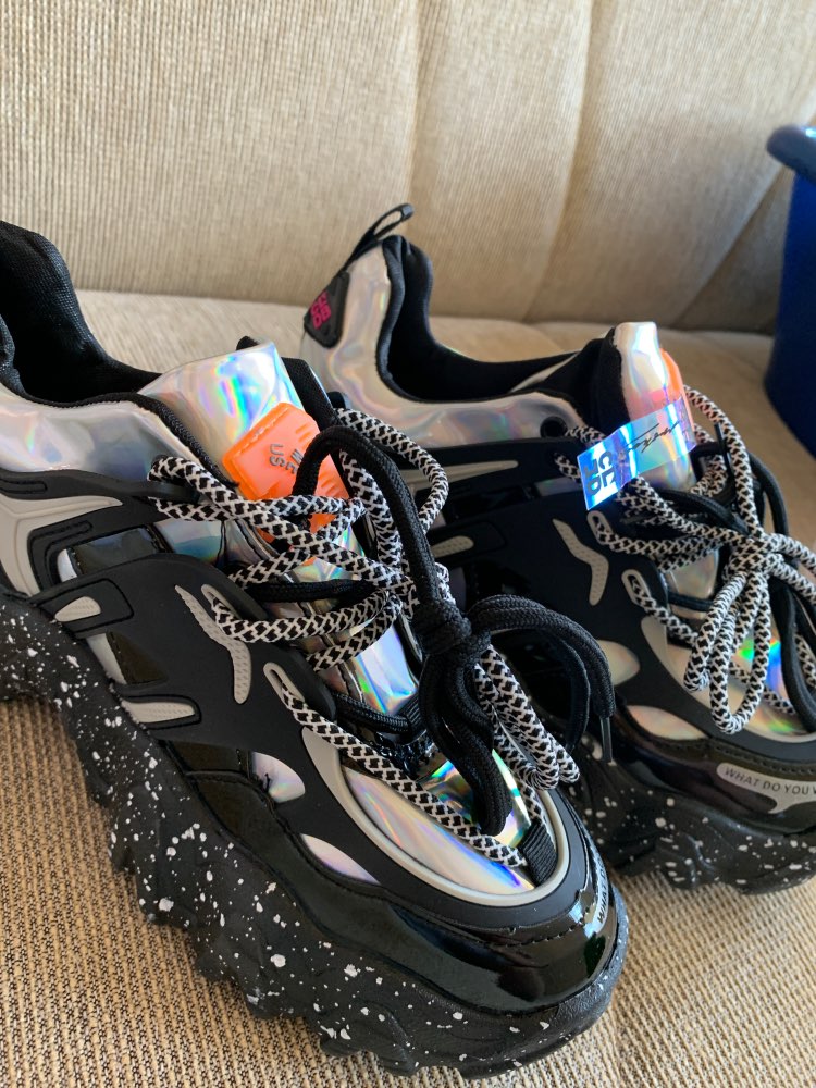 Trendy Women's Chunky Sole Sneakers with Colorful Sole